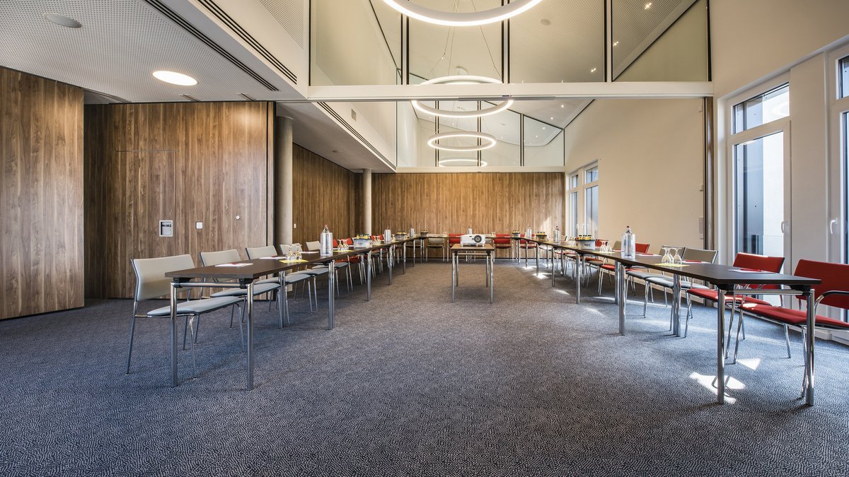 U-Form in Rom und Aachen 