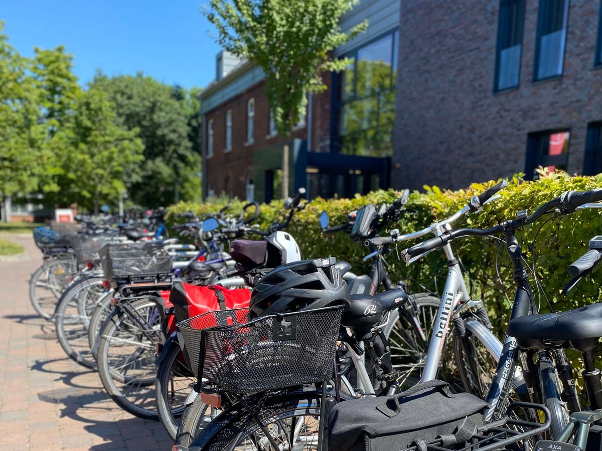 Fahrräder vor dem Hotel am Wasserturm 